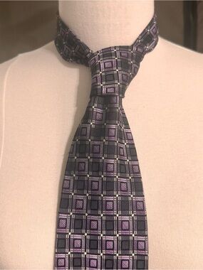Men's Purple and Black Geometric Silk Tie